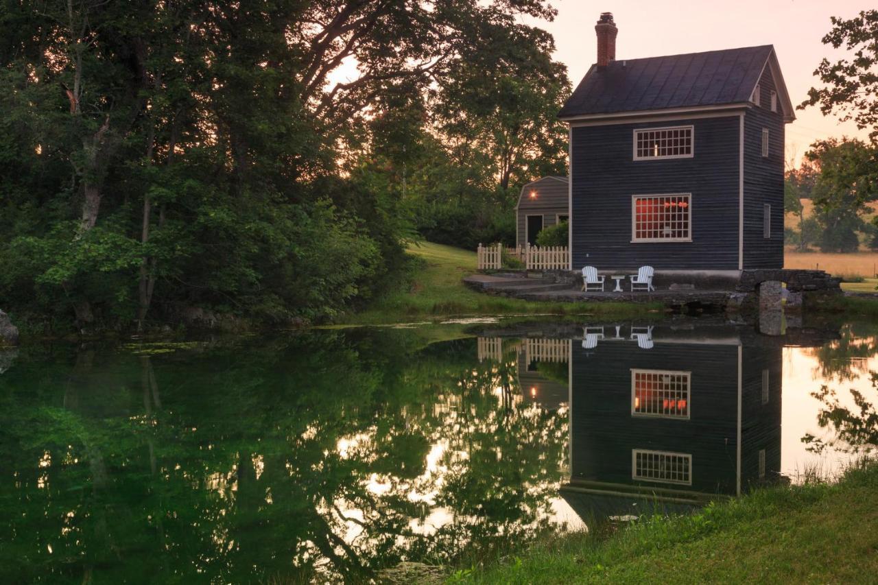 Inn And Cabins At Vaucluse Spring Stephens City Buitenkant foto